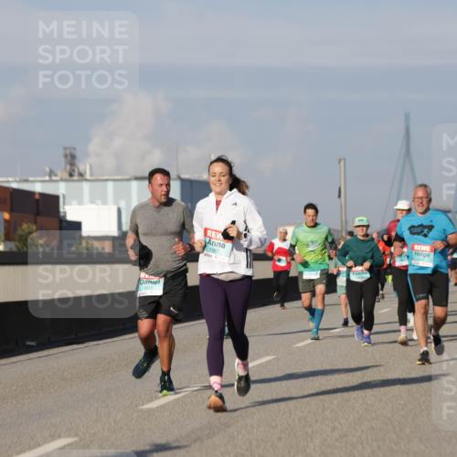 03.10.2025 - Köhlbrandbrückenlauf Jannik Wohlers http://msf.ph/oto/9084926 03.10.2025 09:56:35 Position 3 1015, 1387 meine-sportfotos.de
