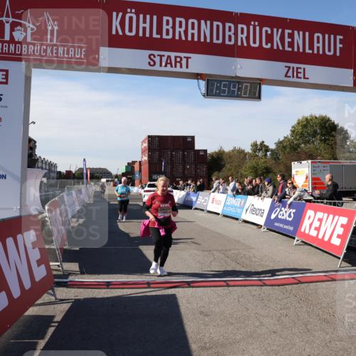 03.10.2025 - Köhlbrandbrückenlauf Lena Gebhardt http://msf.ph/oto/9084933 03.10.2025 13:54:01 Ziel 5603, 5819, 6529, 6549 meine-sportfotos.de