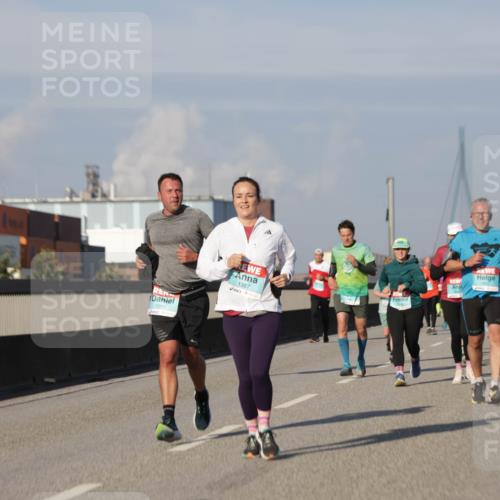 03.10.2025 - Köhlbrandbrückenlauf Jannik Wohlers http://msf.ph/oto/9084946 03.10.2025 09:56:35 Position 3 1015, 1387 meine-sportfotos.de