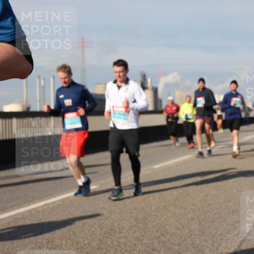 03.10.2025 - Köhlbrandbrückenlauf Lena Gebhardt http://msf.ph/oto/9084955 03.10.2025 10:05:24 Position 2  meine-sportfotos.de