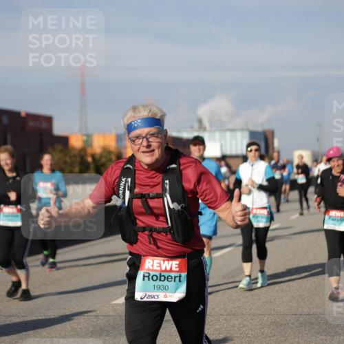 03.10.2025 - Köhlbrandbrückenlauf Jannik Wohlers http://msf.ph/oto/9084986 03.10.2025 10:07:19 Position 3 1930 meine-sportfotos.de