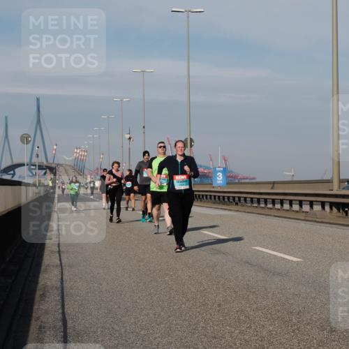 03.10.2025 - Köhlbrandbrückenlauf Fabian Wolf http://msf.ph/oto/9084987 03.10.2025 10:20:15 Position 3 2428, 2806 meine-sportfotos.de