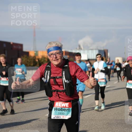 03.10.2025 - Köhlbrandbrückenlauf Jannik Wohlers http://msf.ph/oto/9084994 03.10.2025 10:07:19 Position 3 1930 meine-sportfotos.de