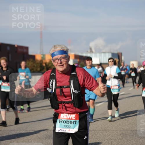 03.10.2025 - Köhlbrandbrückenlauf Jannik Wohlers http://msf.ph/oto/9085001 03.10.2025 10:07:19 Position 3 1930 meine-sportfotos.de