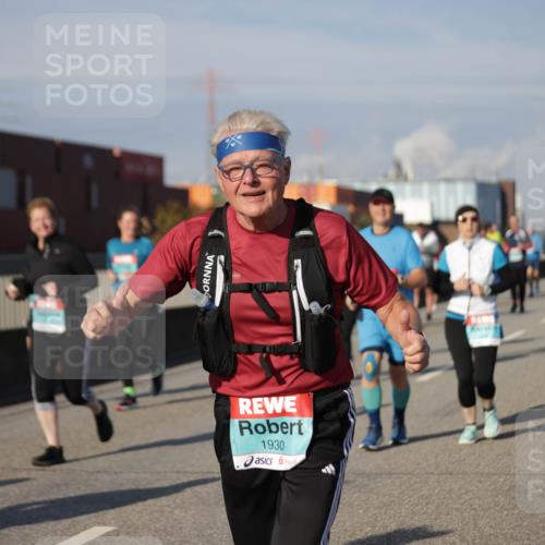 03.10.2025 - Köhlbrandbrückenlauf Jannik Wohlers http://msf.ph/oto/9085020 03.10.2025 10:07:19 Position 3 1930 meine-sportfotos.de