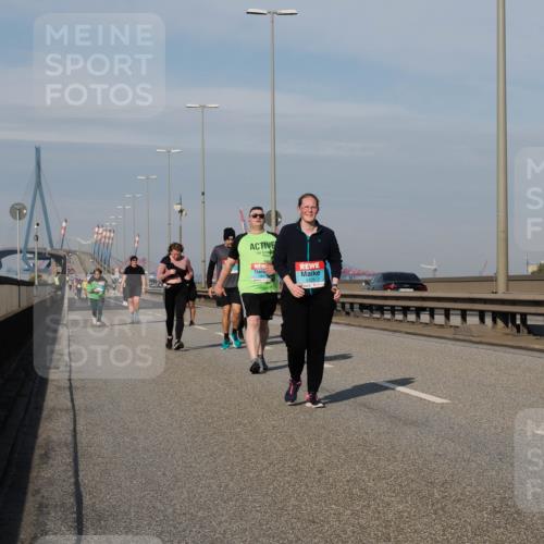 03.10.2025 - Köhlbrandbrückenlauf Fabian Wolf http://msf.ph/oto/9085061 03.10.2025 10:20:17 Position 3 2428 meine-sportfotos.de