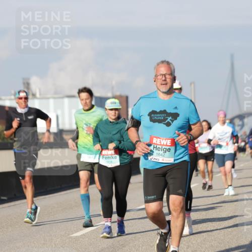 03.10.2025 - Köhlbrandbrückenlauf Jannik Wohlers http://msf.ph/oto/9085075 03.10.2025 09:56:39 Position 3 1418, 1642 meine-sportfotos.de