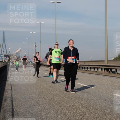 03.10.2025 - Köhlbrandbrückenlauf Fabian Wolf http://msf.ph/oto/9085107 03.10.2025 10:20:18 Position 3  meine-sportfotos.de