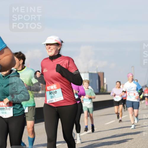 03.10.2025 - Köhlbrandbrückenlauf Jannik Wohlers http://msf.ph/oto/9085129 03.10.2025 09:56:41 Position 3 1418, 2061 meine-sportfotos.de