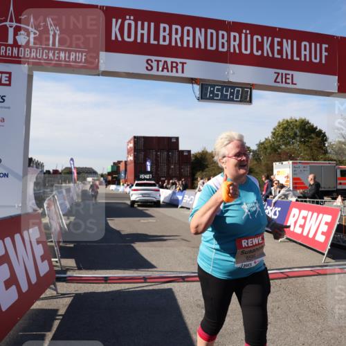 03.10.2025 - Köhlbrandbrückenlauf Lena Gebhardt http://msf.ph/oto/9085178 03.10.2025 13:54:07 Ziel 5603, 5819, 6529, 6549 meine-sportfotos.de