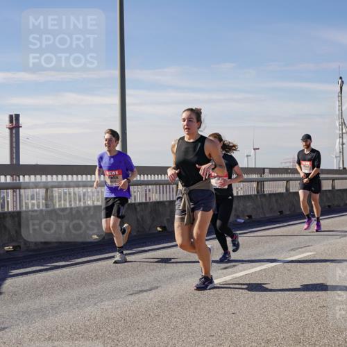 03.10.2025 - Köhlbrandbrückenlauf Michael Burmester http://msf.ph/oto/9085189 03.10.2025 12:42:59 Position 2  meine-sportfotos.de