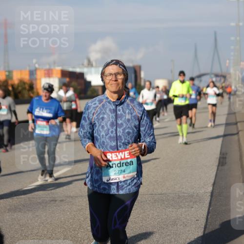 03.10.2025 - Köhlbrandbrückenlauf Jannik Wohlers http://msf.ph/oto/9085203 03.10.2025 10:07:22 Position 3 2774 meine-sportfotos.de