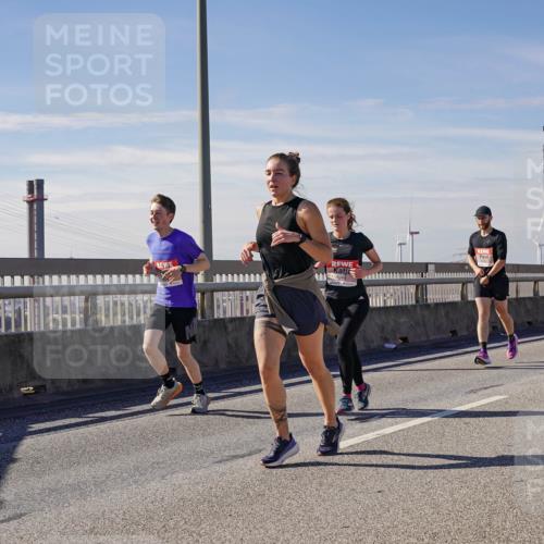 03.10.2025 - Köhlbrandbrückenlauf Michael Burmester http://msf.ph/oto/9085204 03.10.2025 12:42:59 Position 2  meine-sportfotos.de
