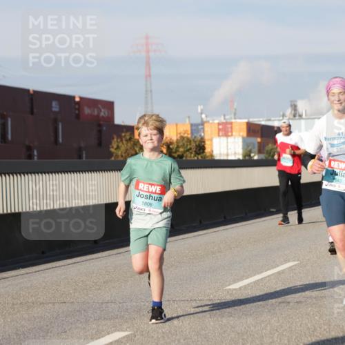03.10.2025 - Köhlbrandbrückenlauf Jannik Wohlers http://msf.ph/oto/9085213 03.10.2025 09:56:44 Position 3 1806, 41, 640 meine-sportfotos.de