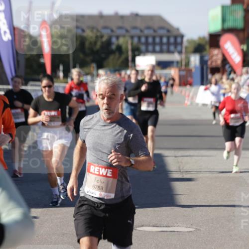 03.10.2025 - Köhlbrandbrückenlauf Jannik Wohlers http://msf.ph/oto/9085224 03.10.2025 13:18:36 Ziel 4154, 4280, 4341, 4606, 4796, 4812, 4819, 4826, 4882, 5115, 5178, 5192, 6084, 6429, 6596, 6700, 6758 meine-sportfotos.de