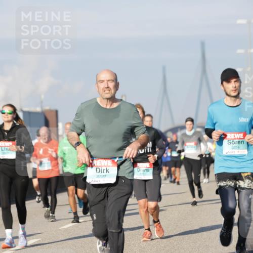 03.10.2025 - Köhlbrandbrückenlauf Jannik Wohlers http://msf.ph/oto/9085242 03.10.2025 09:56:46 Position 3 2799, 1771, 8, 3394 meine-sportfotos.de