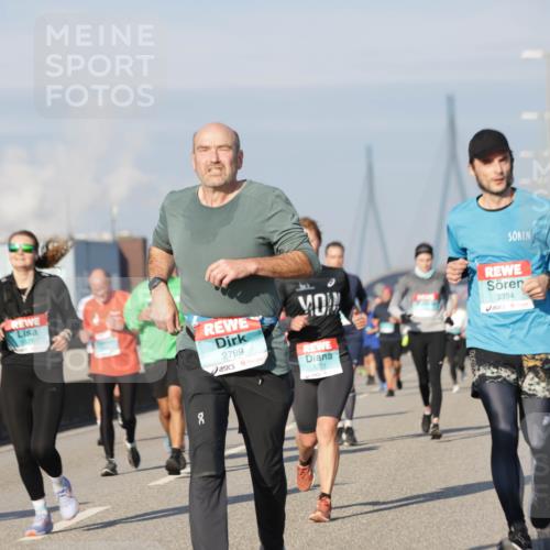 03.10.2025 - Köhlbrandbrückenlauf Jannik Wohlers http://msf.ph/oto/9085281 03.10.2025 09:56:47 Position 3 2799, 1771, 3394 meine-sportfotos.de
