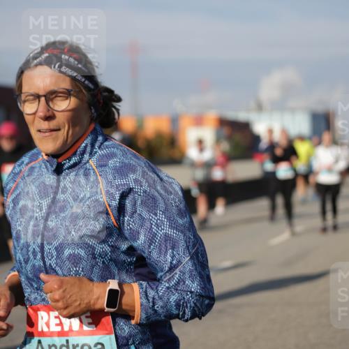 03.10.2025 - Köhlbrandbrückenlauf Jannik Wohlers http://msf.ph/oto/9085286 03.10.2025 10:07:23 Position 3  meine-sportfotos.de