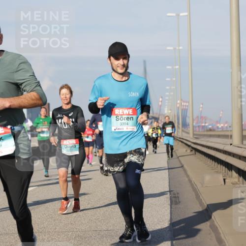 03.10.2025 - Köhlbrandbrückenlauf Jannik Wohlers http://msf.ph/oto/9085310 03.10.2025 09:56:48 Position 3 2799, 1771, 3394 meine-sportfotos.de