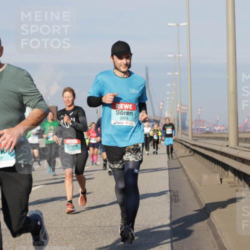 03.10.2025 - Köhlbrandbrückenlauf Jannik Wohlers http://msf.ph/oto/9085319 03.10.2025 09:56:48 Position 3 2799, 1771, 99, 3394 meine-sportfotos.de
