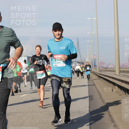 03.10.2025 - Köhlbrandbrückenlauf Jannik Wohlers http://msf.ph/oto/9085346 03.10.2025 09:56:49 Position 3 2799, 1771, 3394 meine-sportfotos.de