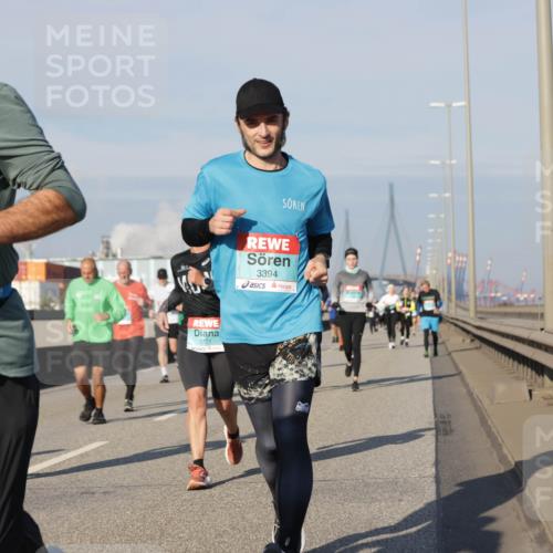 03.10.2025 - Köhlbrandbrückenlauf Jannik Wohlers http://msf.ph/oto/9085390 03.10.2025 09:56:49 Position 3 2799, 1771, 3394 meine-sportfotos.de