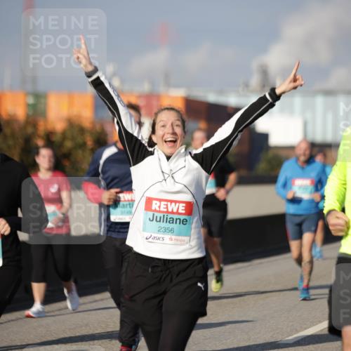 03.10.2025 - Köhlbrandbrückenlauf Jannik Wohlers http://msf.ph/oto/9085400 03.10.2025 10:07:26 Position 3 2289, 3149, 2356, 1904 meine-sportfotos.de