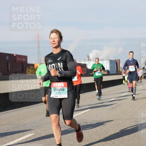 03.10.2025 - Köhlbrandbrückenlauf Jannik Wohlers http://msf.ph/oto/9085422 03.10.2025 09:56:50 Position 3 59, 1771 meine-sportfotos.de