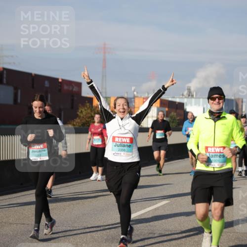 03.10.2025 - Köhlbrandbrückenlauf Jannik Wohlers http://msf.ph/oto/9085442 03.10.2025 10:07:27 Position 3 2289, 2356, 1904 meine-sportfotos.de