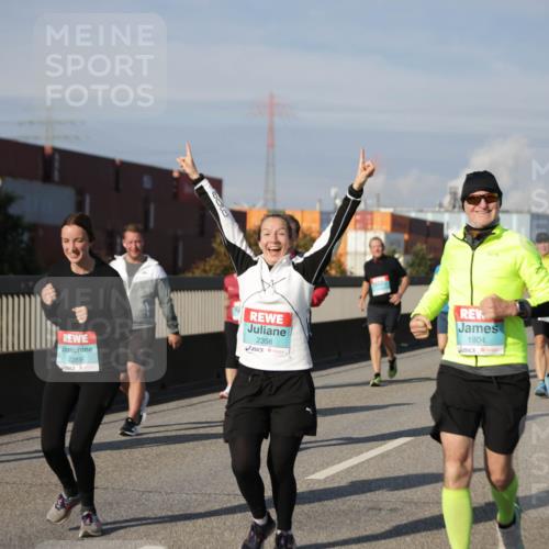 03.10.2025 - Köhlbrandbrückenlauf Jannik Wohlers http://msf.ph/oto/9085469 03.10.2025 10:07:27 Position 3 2289, 2356, 1904 meine-sportfotos.de