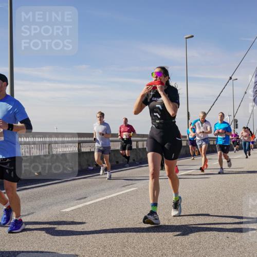 03.10.2025 - Köhlbrandbrückenlauf Michael Burmester http://msf.ph/oto/9085485 03.10.2025 12:43:05 Position 2 4249 meine-sportfotos.de