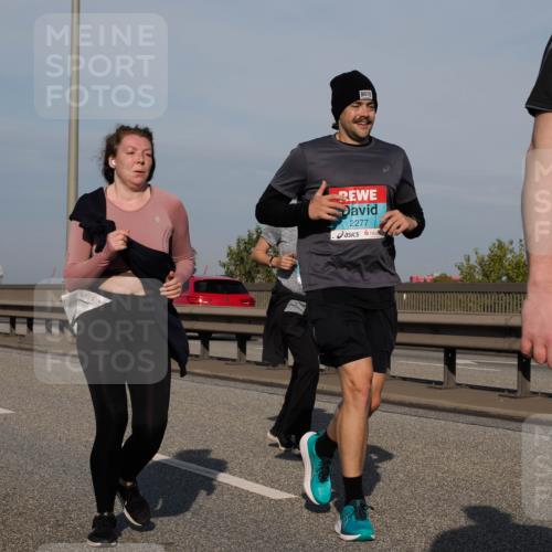 03.10.2025 - Köhlbrandbrückenlauf Fabian Wolf http://msf.ph/oto/9085490 03.10.2025 10:20:25 Position 3 2277 meine-sportfotos.de