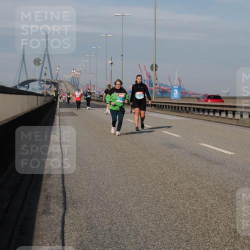 03.10.2025 - Köhlbrandbrückenlauf Fabian Wolf http://msf.ph/oto/9085520 03.10.2025 10:20:27 Position 3  meine-sportfotos.de
