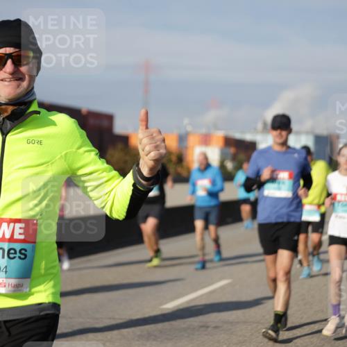 03.10.2025 - Köhlbrandbrückenlauf Jannik Wohlers http://msf.ph/oto/9085538 03.10.2025 10:07:29 Position 3 1904 meine-sportfotos.de