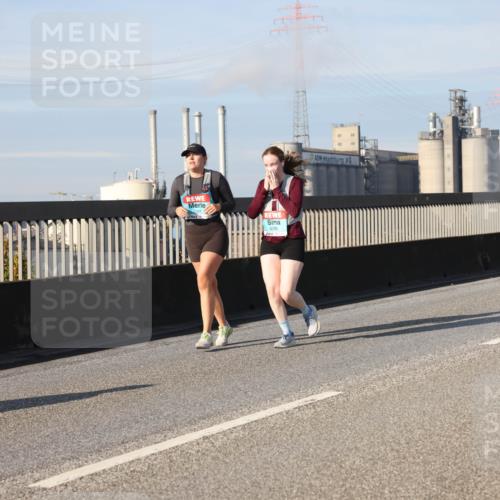 03.10.2025 - Köhlbrandbrückenlauf Lena Gebhardt http://msf.ph/oto/9085546 03.10.2025 10:05:31 Position 2 3389 meine-sportfotos.de
