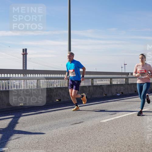 03.10.2025 - Köhlbrandbrückenlauf Michael Burmester http://msf.ph/oto/9085576 03.10.2025 12:43:10 Position 2  meine-sportfotos.de