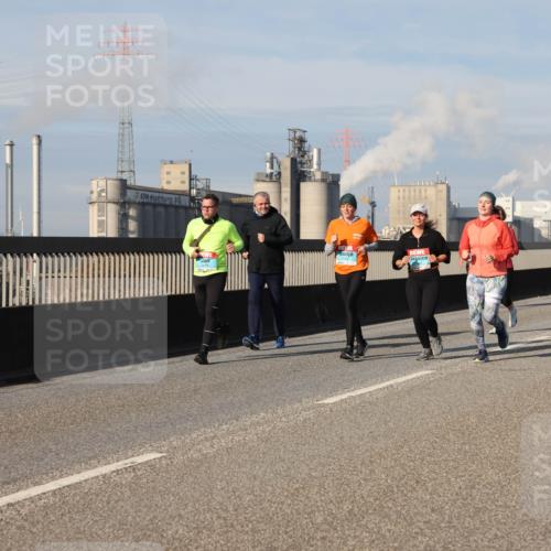 03.10.2025 - Köhlbrandbrückenlauf Lena Gebhardt http://msf.ph/oto/9085584 03.10.2025 10:05:34 Position 2  meine-sportfotos.de