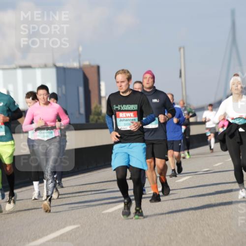 03.10.2025 - Köhlbrandbrückenlauf Jannik Wohlers http://msf.ph/oto/9085591 03.10.2025 09:56:56 Position 3 9, 3549, 3156 meine-sportfotos.de
