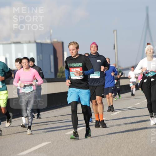 03.10.2025 - Köhlbrandbrückenlauf Jannik Wohlers http://msf.ph/oto/9085598 03.10.2025 09:56:56 Position 3 21, 25, 3146 meine-sportfotos.de