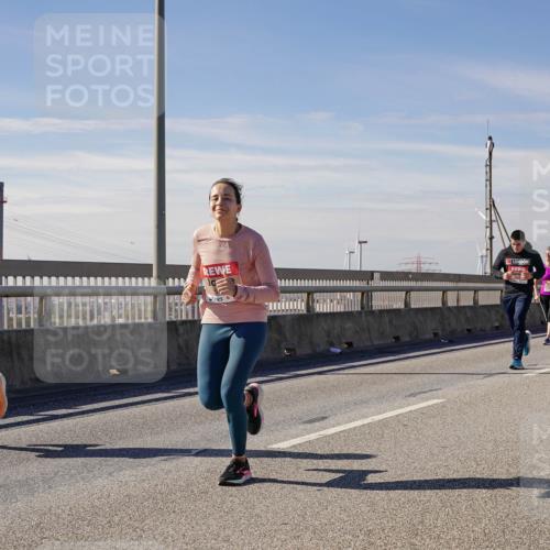 03.10.2025 - Köhlbrandbrückenlauf Michael Burmester http://msf.ph/oto/9085609 03.10.2025 12:43:11 Position 2  meine-sportfotos.de