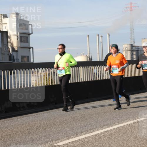 03.10.2025 - Köhlbrandbrückenlauf Lena Gebhardt http://msf.ph/oto/9085627 03.10.2025 10:05:37 Position 2 2618 meine-sportfotos.de