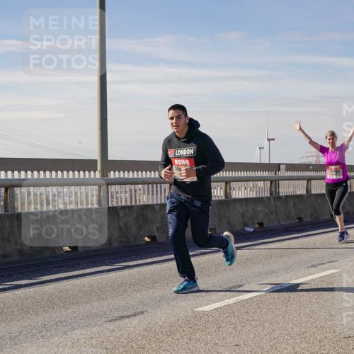 03.10.2025 - Köhlbrandbrückenlauf Michael Burmester http://msf.ph/oto/9085631 03.10.2025 12:43:13 Position 2  meine-sportfotos.de