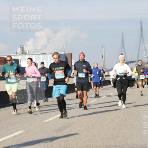 03.10.2025 - Köhlbrandbrückenlauf Jannik Wohlers http://msf.ph/oto/9085651 03.10.2025 09:56:57 Position 3 3156, 3549 meine-sportfotos.de