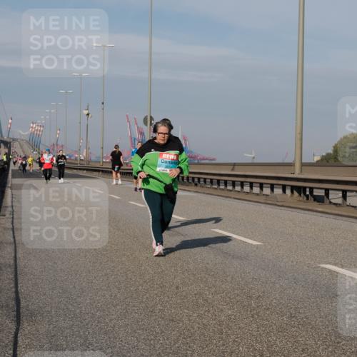 03.10.2025 - Köhlbrandbrückenlauf Fabian Wolf http://msf.ph/oto/9085657 03.10.2025 10:20:31 Position 3 3624 meine-sportfotos.de