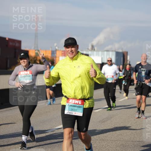 03.10.2025 - Köhlbrandbrückenlauf Jannik Wohlers http://msf.ph/oto/9085664 03.10.2025 10:07:32 Position 3 2393, 3631 meine-sportfotos.de