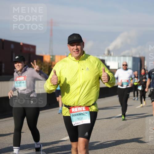 03.10.2025 - Köhlbrandbrückenlauf Jannik Wohlers http://msf.ph/oto/9085686 03.10.2025 10:07:32 Position 3 3631 meine-sportfotos.de