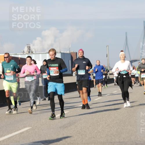 03.10.2025 - Köhlbrandbrückenlauf Jannik Wohlers http://msf.ph/oto/9085692 03.10.2025 09:56:58 Position 3 3549 meine-sportfotos.de
