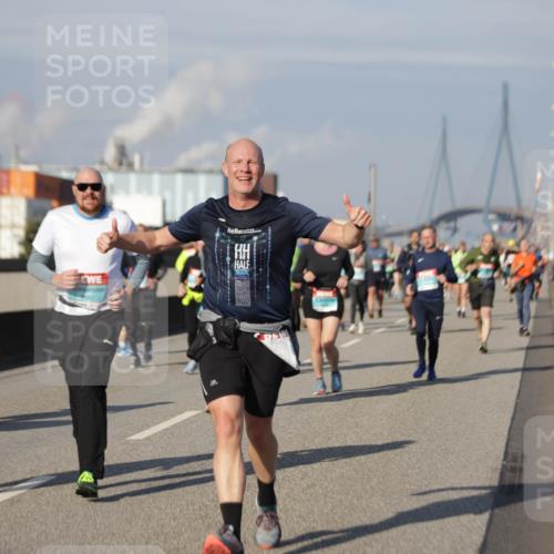 03.10.2025 - Köhlbrandbrückenlauf Jannik Wohlers http://msf.ph/oto/9085696 03.10.2025 10:07:33 Position 3 002 meine-sportfotos.de