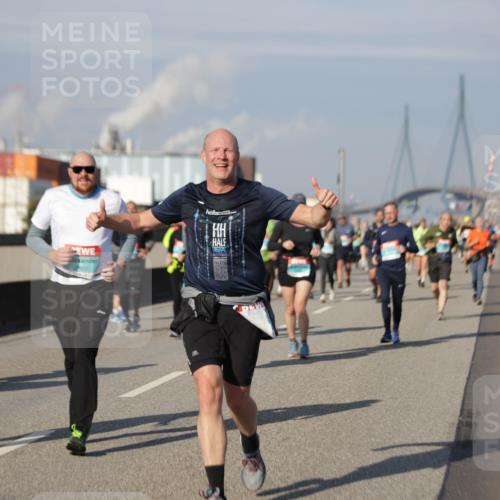 03.10.2025 - Köhlbrandbrückenlauf Jannik Wohlers http://msf.ph/oto/9085704 03.10.2025 10:07:33 Position 3  meine-sportfotos.de