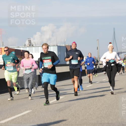 03.10.2025 - Köhlbrandbrückenlauf Jannik Wohlers http://msf.ph/oto/9085709 03.10.2025 09:56:58 Position 3 3550 meine-sportfotos.de